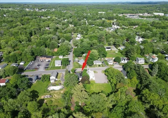 4th image of 1544 Bridge St, Dracut, MA 01826 | MLS# 73540159