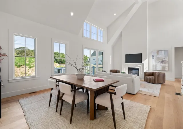 2nd image of 46 Country Farm Road, Framingham, MA 01701 | MLS# 73525146