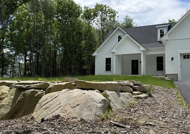 Homes for sale in Charlton, MA | 58 Lelandville Road, Charlton, MA 01507 | MLS# 73526818