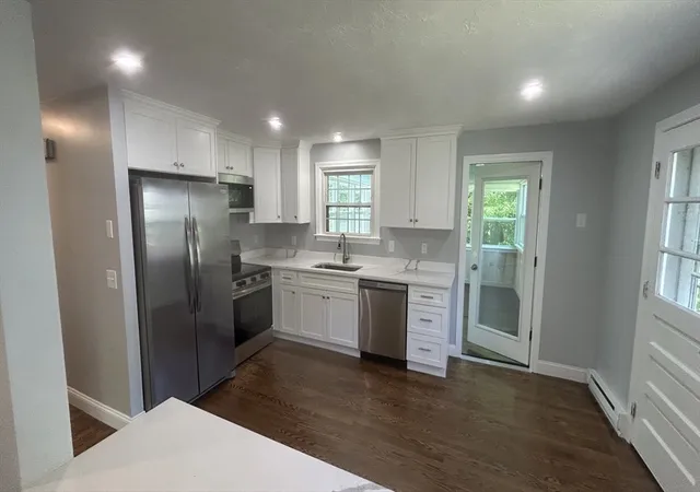 Homes for sale in Sturbridge, MA | 9 Cricket Dr, Sturbridge, MA 01566 | MLS# 73524477