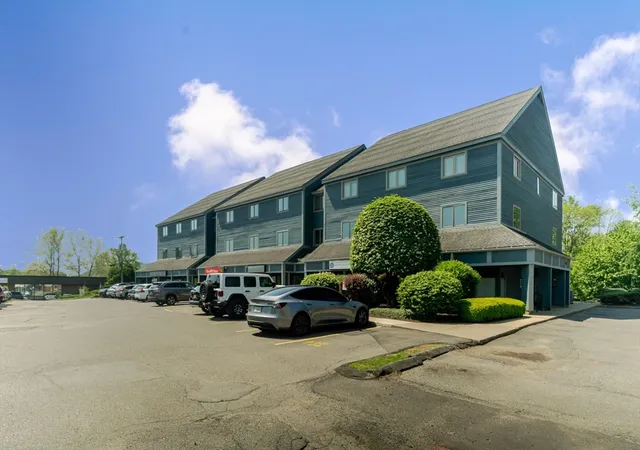 Homes for sale in Northampton, MA | 351 Pleasant St #9, Northampton, MA 01060 | MLS# 73548789