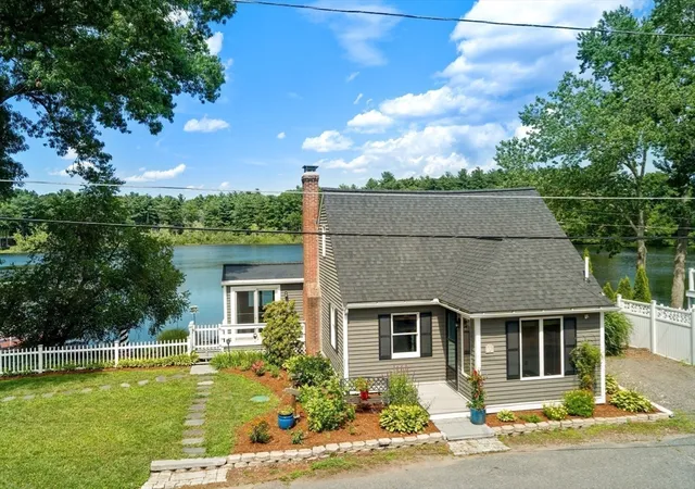Photo 3 of Single family home for sale at 32 Treasure Is Rd, Plainville, MA 02762 | MLS# 73550703 | Listing updated on 2026-09-14