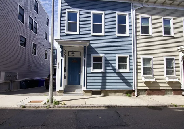 21st image of 255 Gold St #2, South Boston, MA 02127 | MLS# 73565337