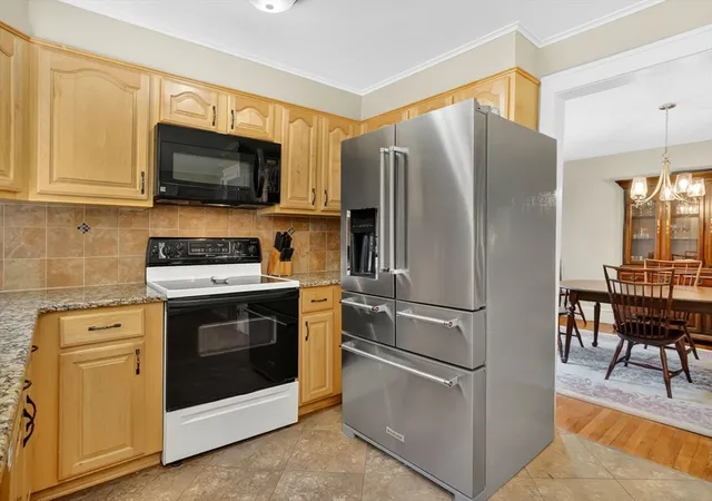 Homes for sale in Longmeadow, MA | 169 Greenacre Ave, Longmeadow, MA 01106 | MLS# 73532562