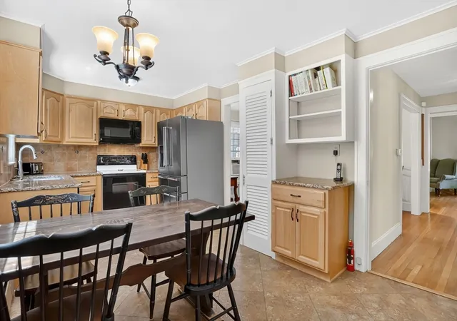 Homes for sale in Longmeadow, MA | 169 Greenacre Ave, Longmeadow, MA 01106 | MLS# 73532562