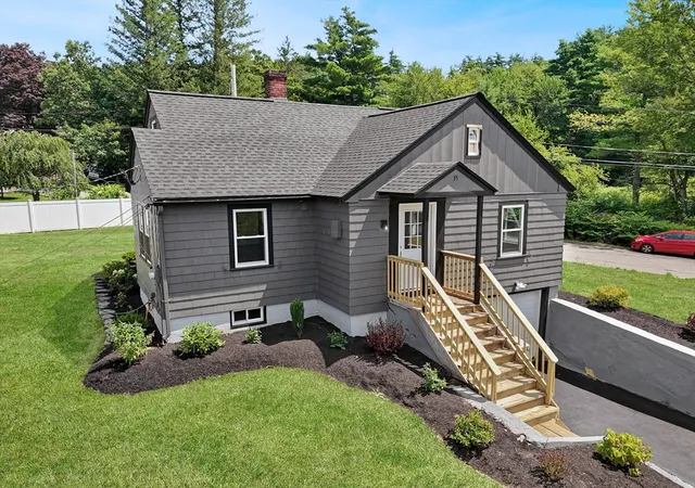2nd image of 35 Richardson Rd, Fitchburg, MA 01420 | MLS# 73557311