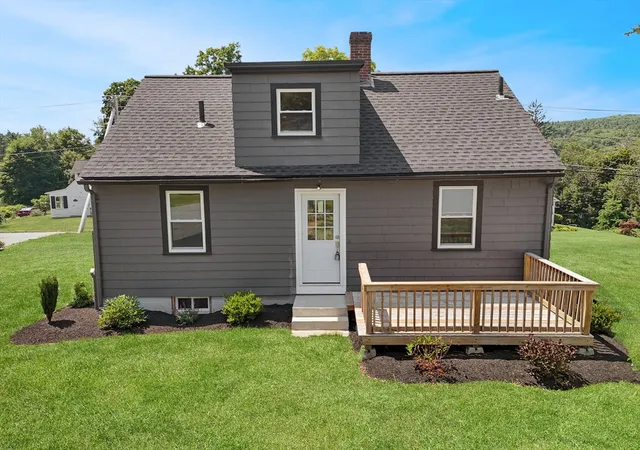5th image of 35 Richardson Rd, Fitchburg, MA 01420 | MLS# 73557311
