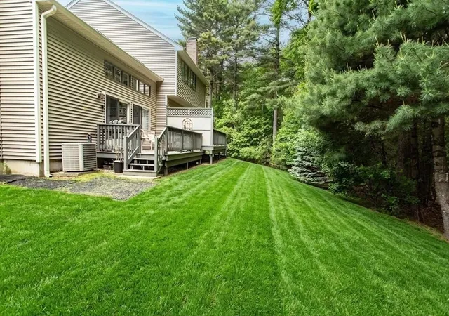 35th image of 8 Cherrywood Lane #8, Franklin, MA 02038 | MLS# 73552513