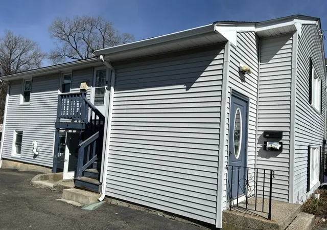 Photo 2 of Sale Pending at 10 Edgemere Rd, Quincy, MA 02169 | MLS# 73493252 | Listing updated on 2026-09-29