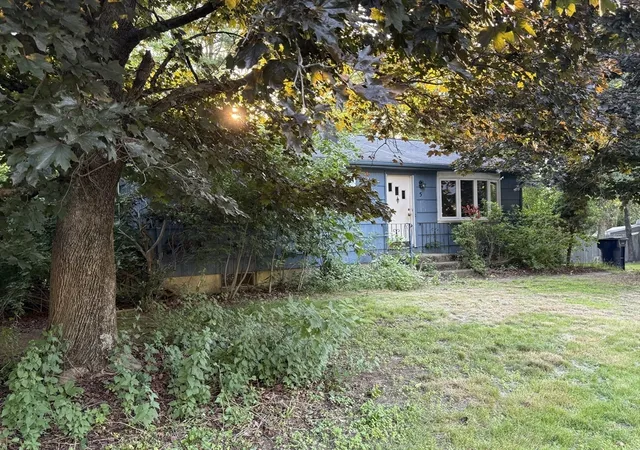 15th image of 5 Delmar St, Medway, MA 02053 | MLS# 73534725