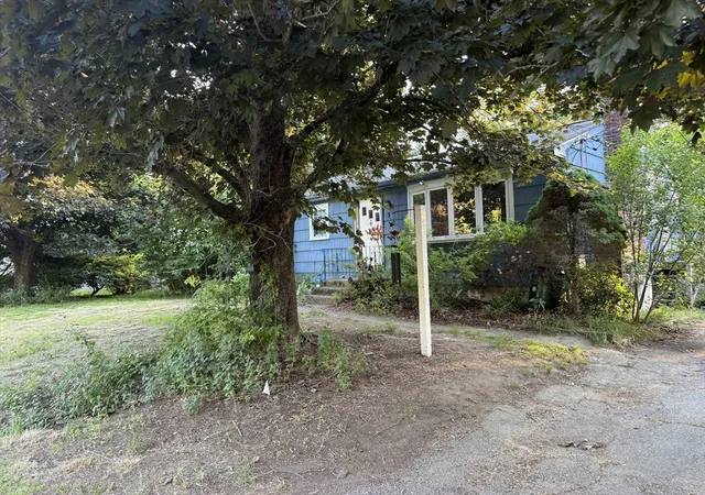 2nd image of 5 Delmar St, Medway, MA 02053 | MLS# 73534725