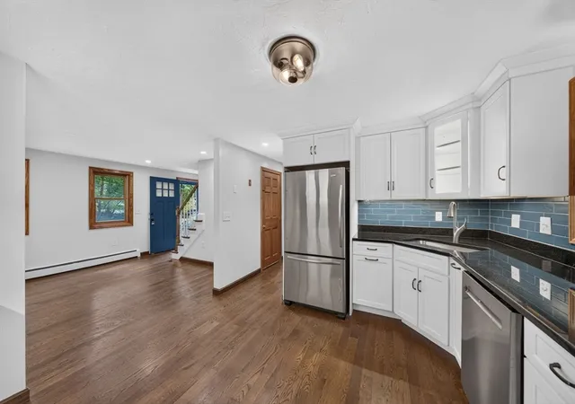Homes for sale in Pepperell, MA | 46 West St, Pepperell, MA 01463 | MLS# 73539885