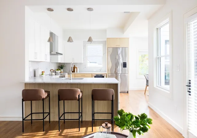 2nd image of 21 Kent Square #2, Brookline, MA 02446 | MLS# 73510090
