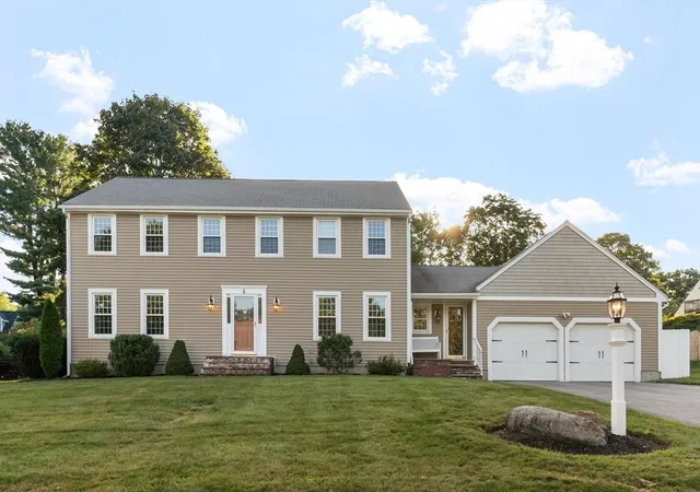 1st image of 4 Lantern Lane, Shrewsbury, MA 01545 | MLS# 73567480