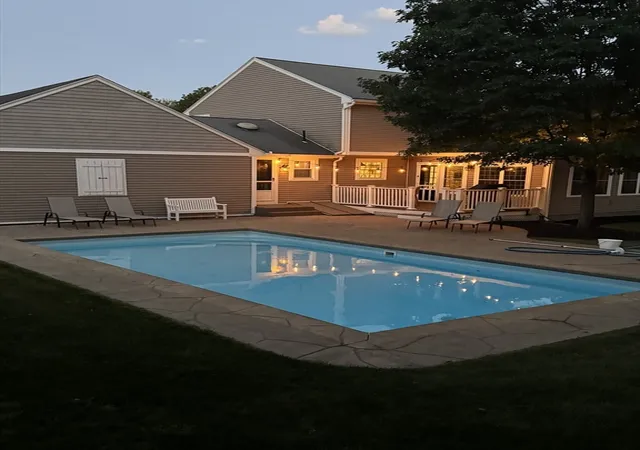 40th image of 4 Lantern Lane, Shrewsbury, MA 01545 | MLS# 73567480