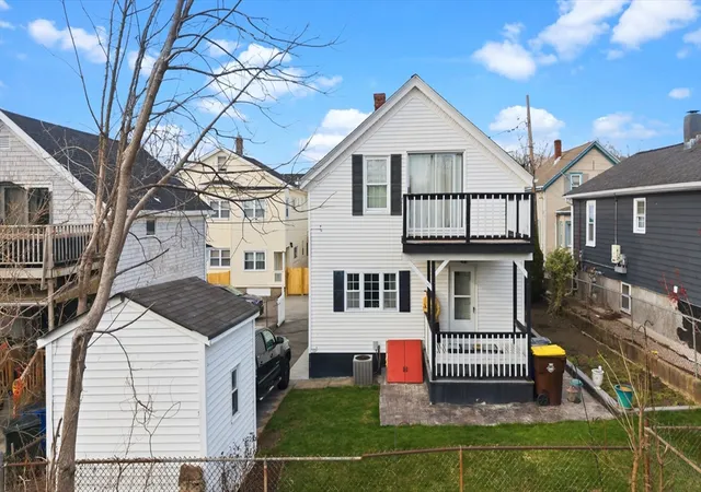 4th image of 31 Sachem St, Fall River, MA 02724 | MLS# 73560997
