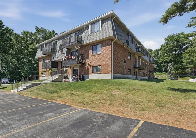 Homes for sale in Rutland, MA | 176 Maple Avenue #5-6, Rutland, MA 01543 | MLS# 73538472