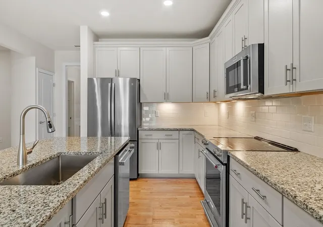 5th image of 250 Martins Landing #409, North Reading, MA 01864 | MLS# 73541089