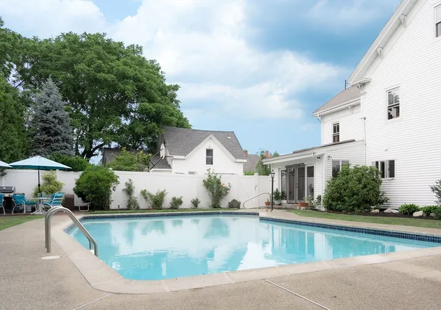 9th image of 133 Cushman Ave, Revere, MA 02151 | MLS# 73564410