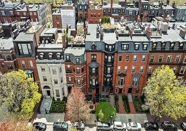 2nd image of 14 Marlborough St, Boston, MA 02116 | MLS# 73558515