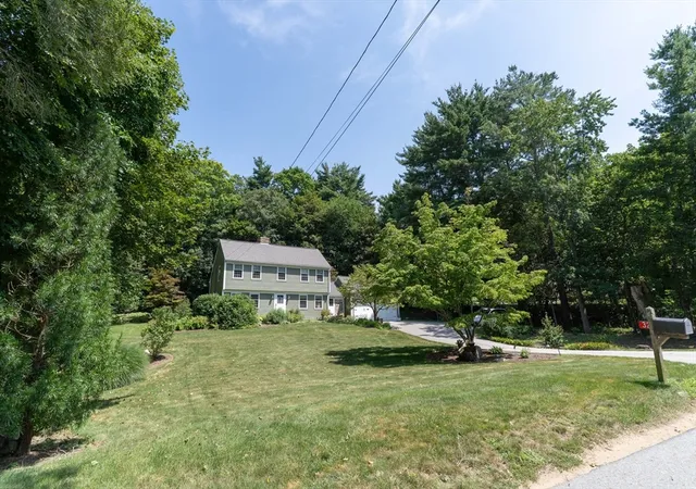 Photo 2 of Sale Pending at 32 Mcgregory Rd, Sturbridge, MA 01566 | MLS# 73563145 | Listing updated on 2026-09-23