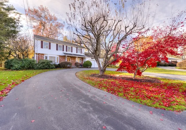 2nd image of 7 Dubiel Dr, Worcester, MA 01609 | MLS# 73455937