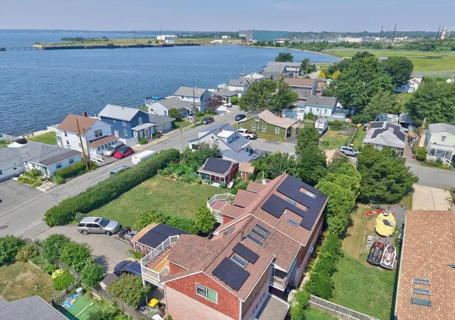 3rd image of 24 Ripley St, Somerset, MA 02725 | MLS# 73551438
