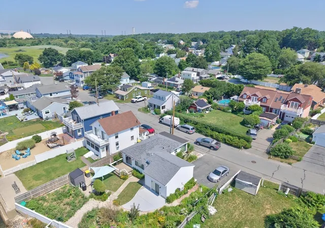 4th image of 24 Ripley St, Somerset, MA 02725 | MLS# 73551438