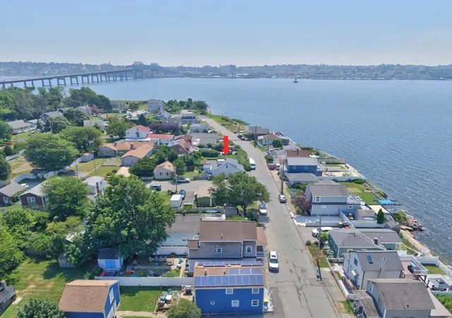 5th image of 24 Ripley St, Somerset, MA 02725 | MLS# 73551438