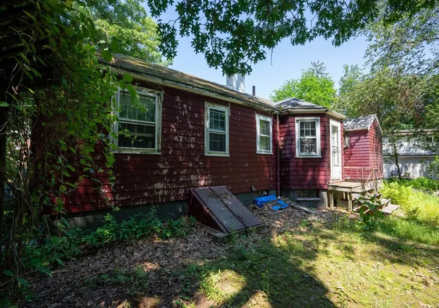 1st image of 35 Coolidge, Wakefield, MA 01880 | MLS# 73553401