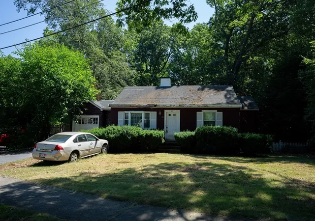 3rd image of 35 Coolidge, Wakefield, MA 01880 | MLS# 73553401