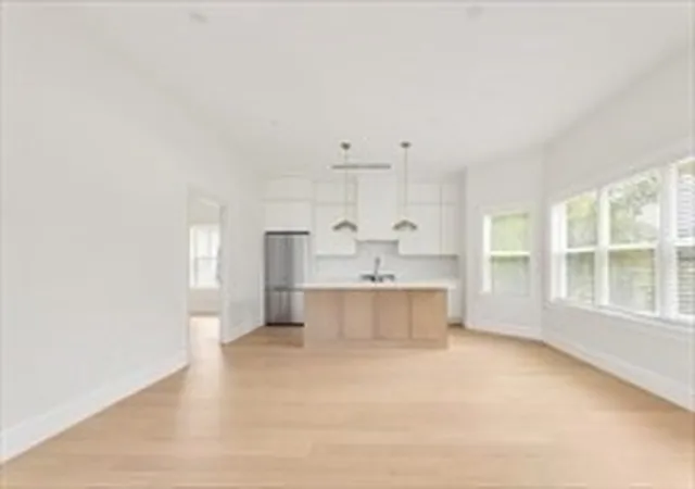 Listing Photo 4 - Condo for sale in building located at 3915 Washington St, Boston, MA 02131 - Unit #5