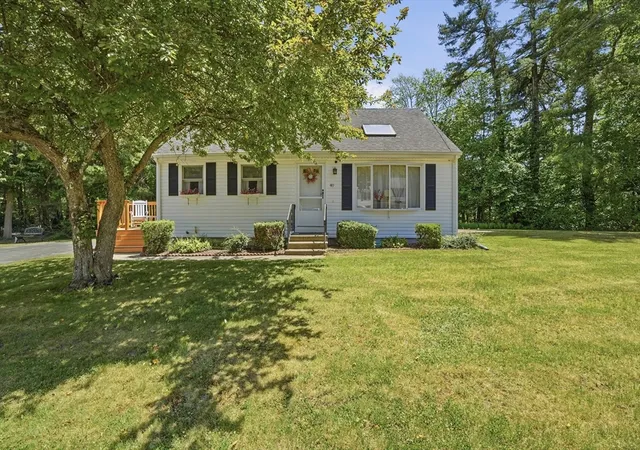 Homes for sale in Taunton, MA | 49 George Dr, Taunton, MA 02780 | MLS# 73533505