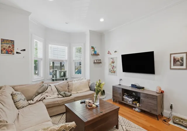 4th image of 502 Sumner St, Boston, MA 02128