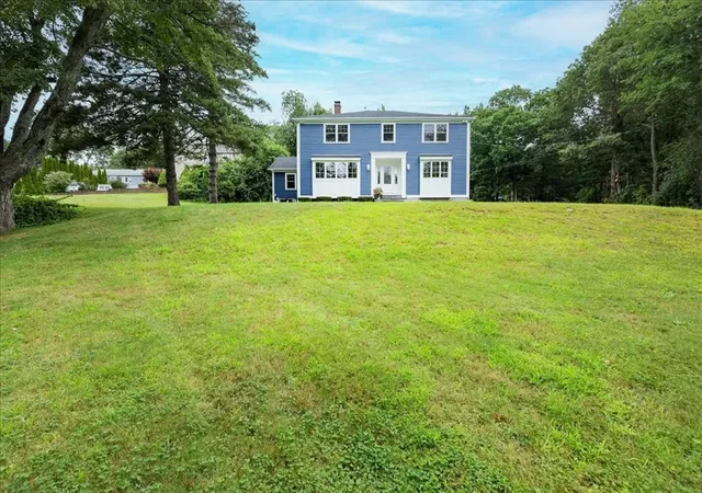 2nd image of 113 River St, Middleton, MA 01949 | MLS# 73567014