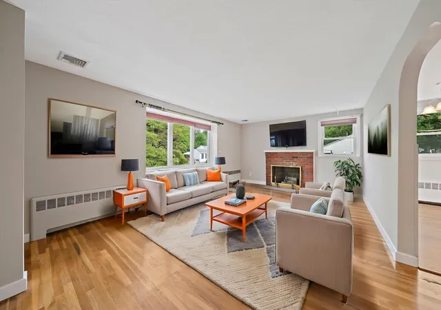 Photo 3 of Single family home for sale at 29 Thayer Cir, Randolph, MA 02368 | MLS# 73555870 | Listing updated on 2026-09-15