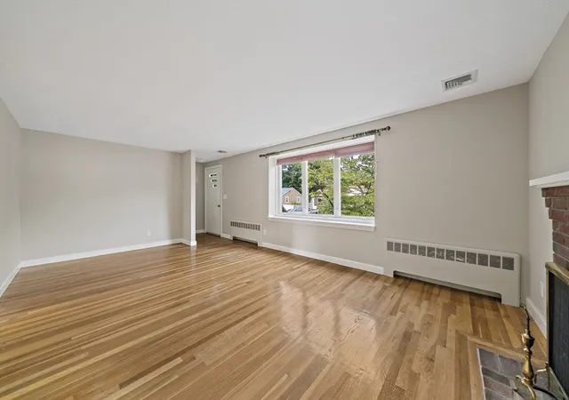 Photo 4 of Single family home for sale at 29 Thayer Cir, Randolph, MA 02368 | MLS# 73555870 | Listing updated on 2026-09-15