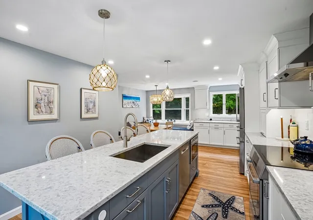 Homes for sale in Hingham, MA | 2 Berkley Cir, Hingham, MA 02043 | MLS# 73526120