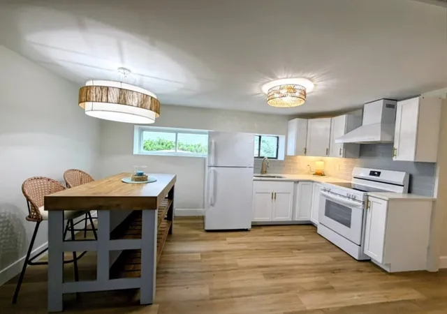 3rd image of 498 No End Blvd #1, Salisbury, MA 01952 | MLS# 73556996