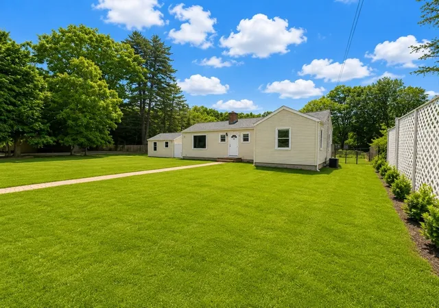 Homes for sale in Framingham, MA | 2 Millwood Cir, Framingham, MA 01701 | MLS# 73538317