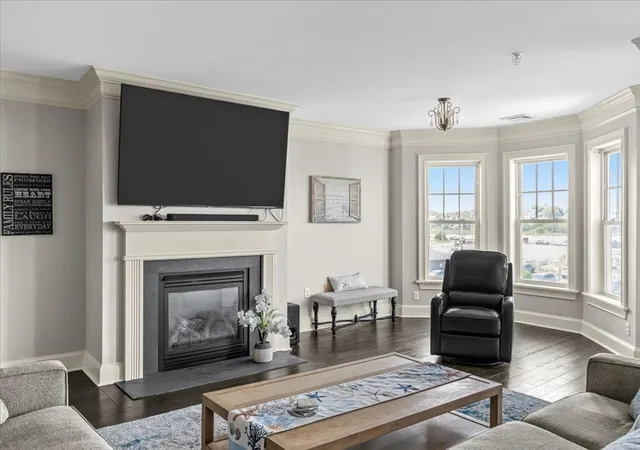 5th image of 15 Park Ave #302, Hull, MA 02045 | MLS# 73565518