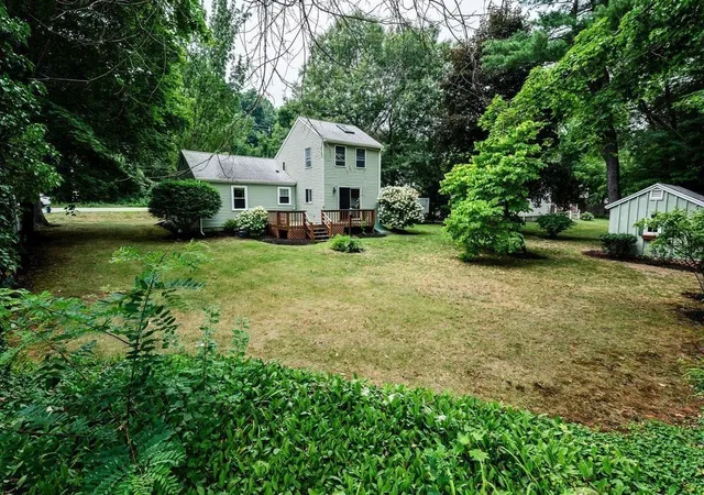 3rd image of 1083 Edgell Rd, Framingham, MA 01701 | MLS# 73554046