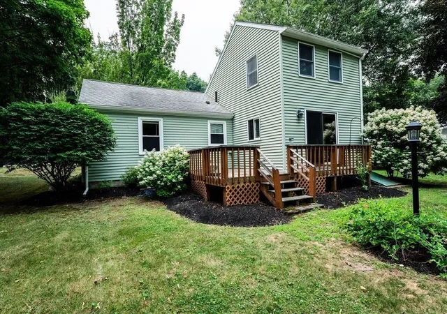4th image of 1083 Edgell Rd, Framingham, MA 01701 | MLS# 73554046