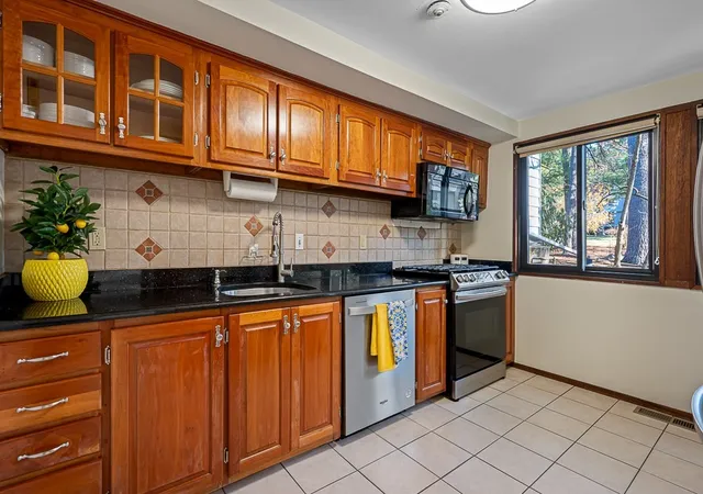 Photo 4 of Condo for sale at 140 Butternut Holw #140, Acton, MA 01718 | MLS# 73565964 | Listing updated on 2026-09-17