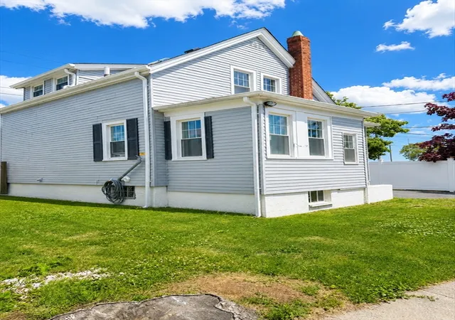 Homes for sale in New Bedford, MA | 61 Church Street, New Bedford, MA 02746 | MLS# 73543178