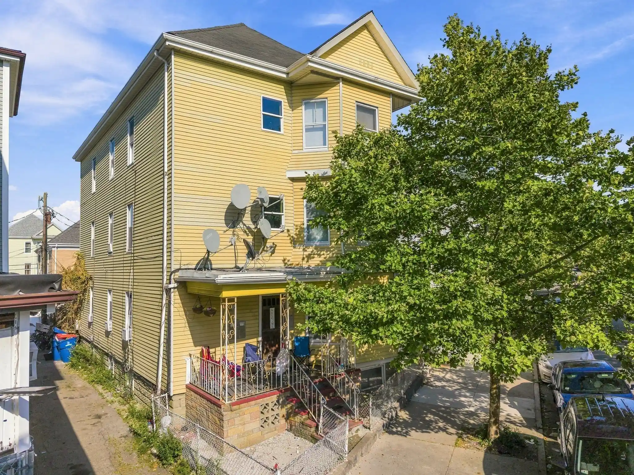 Listing Photo 1 - Condo for sale in 866 Brock Ave located at 866 Brock Ave, New Bedford, MA 02744 - Unit 866 Brock Ave