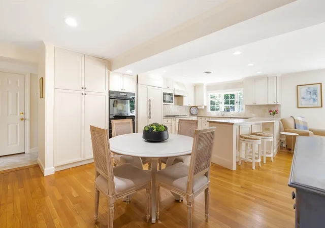 5th image of 212 Broad Meadow Road, Needham, MA 02492 | MLS# 73533637