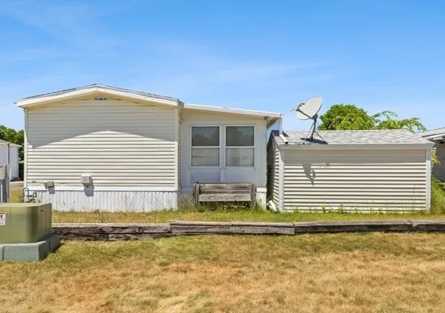 Homes for sale in Taunton, MA | 193 Tremont Street #105, Taunton, MA 02780 | MLS# 73538686