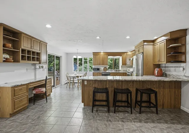 Photo 4 of Sale Pending at 40 Granite St, Hopkinton, MA 01748 | MLS# 73525516 | Listing updated on 2026-08-31