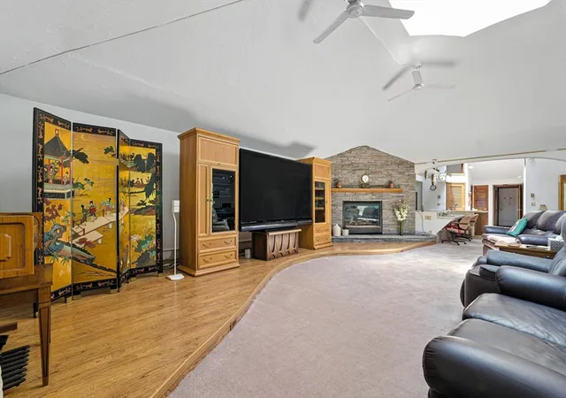 3rd image of 182 County Rd, Plympton, MA 02367 | MLS# 73532084